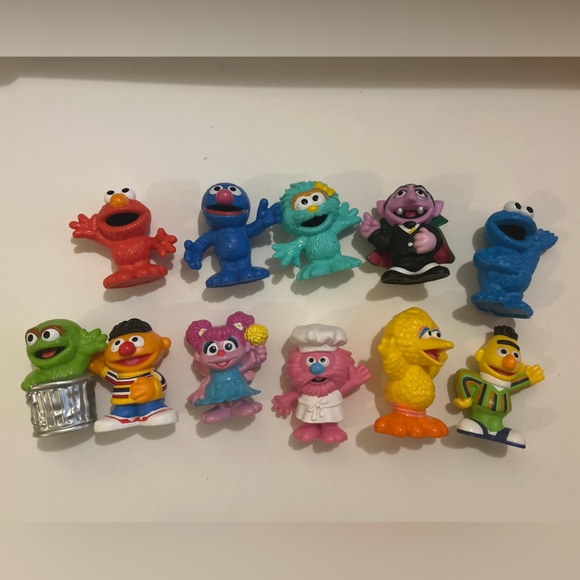 Sesame Street Character Figurines Set - Picture 1 of 4